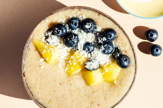 Smoothiebowl med mango, banan og kollagenpulver